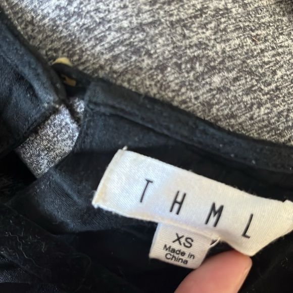 Embroidered Black & White THML Sleeveless Dress SIZE XS - Picture 6 of 8